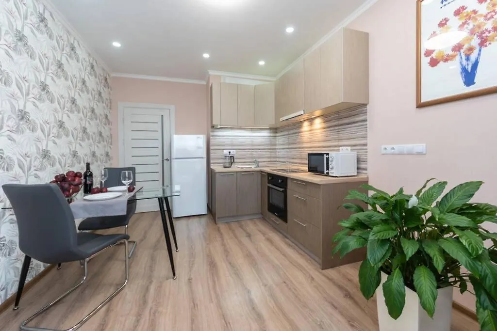 Квартира Люкс В Жк Лебединый, Ул. Ревуцкого 40 Г Kyiv Apartment